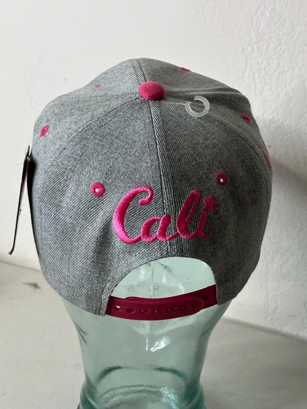 Designers Originals Grey and Pink 'Cali' Snapback Hat